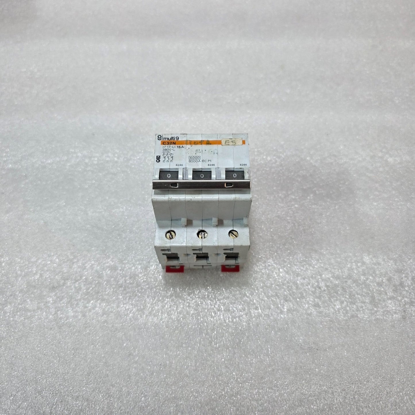 MERLIN GERIN MULTI9 C32N 15A 3 POLE MCB 380V 8KA CIRCUIT BREAKER