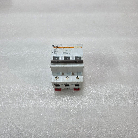 MERLIN GERIN MULTI9 C32N 15A 3 POLE MCB 380V 8KA CIRCUIT BREAKER
