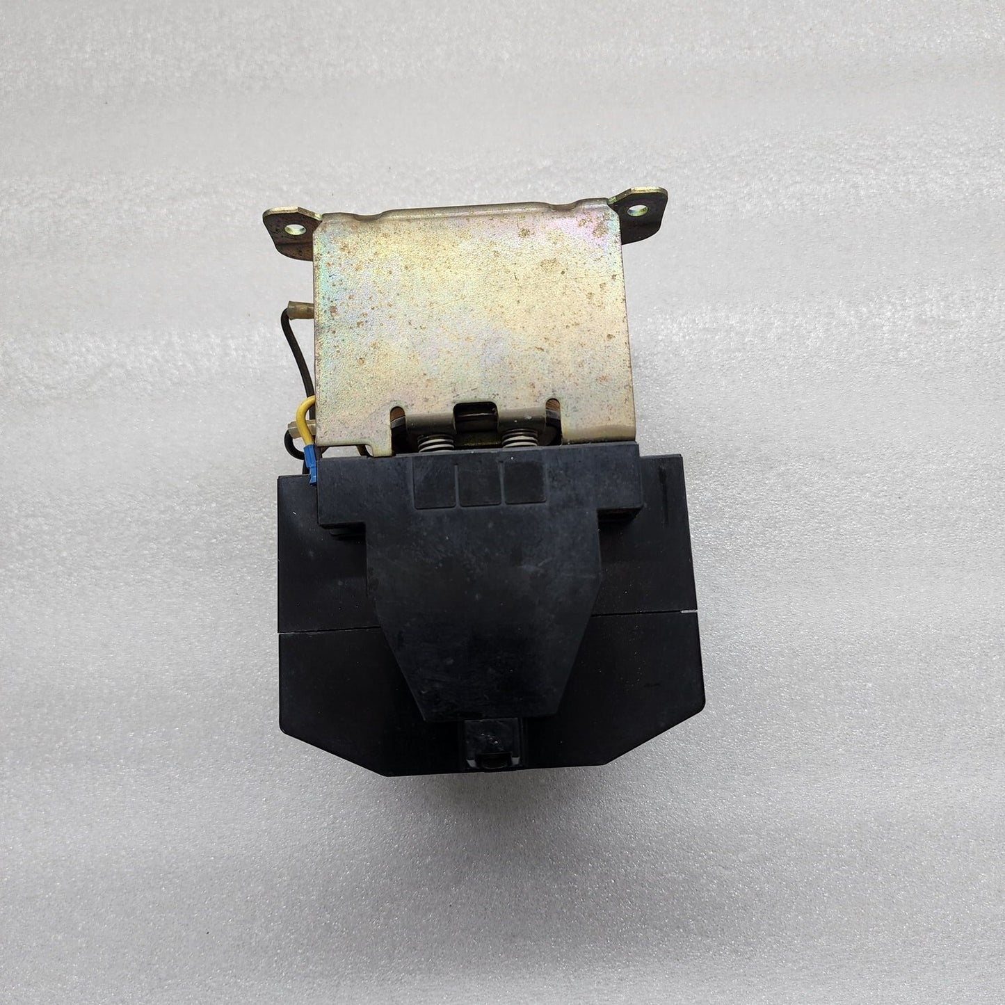 MITSUBISHI BD-A65 3-POLE MAGNETIC CONTACTOR 80A COIL VOLTAGE 24V