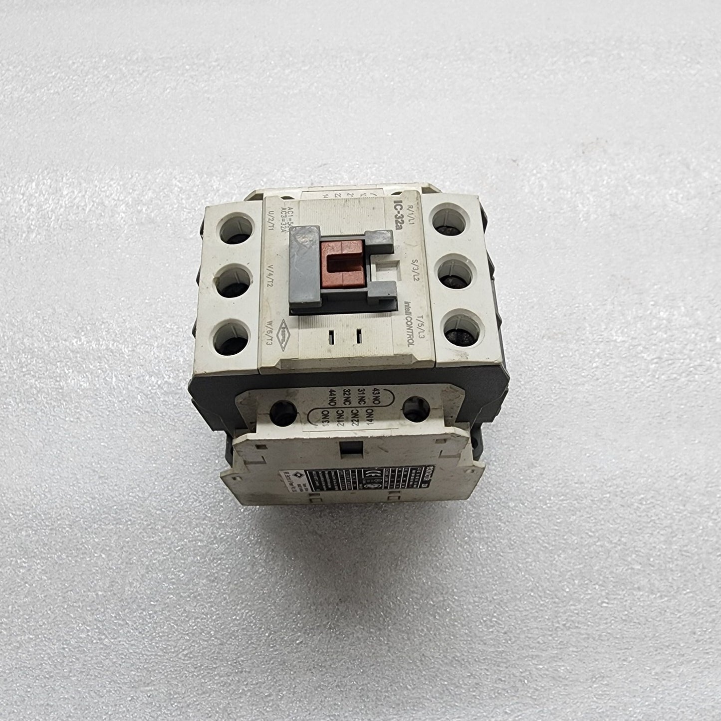 INTELLI CONTROL IC-32A MAGNETIC CONTACTOR 50A COIL VOLTAGE 240V
