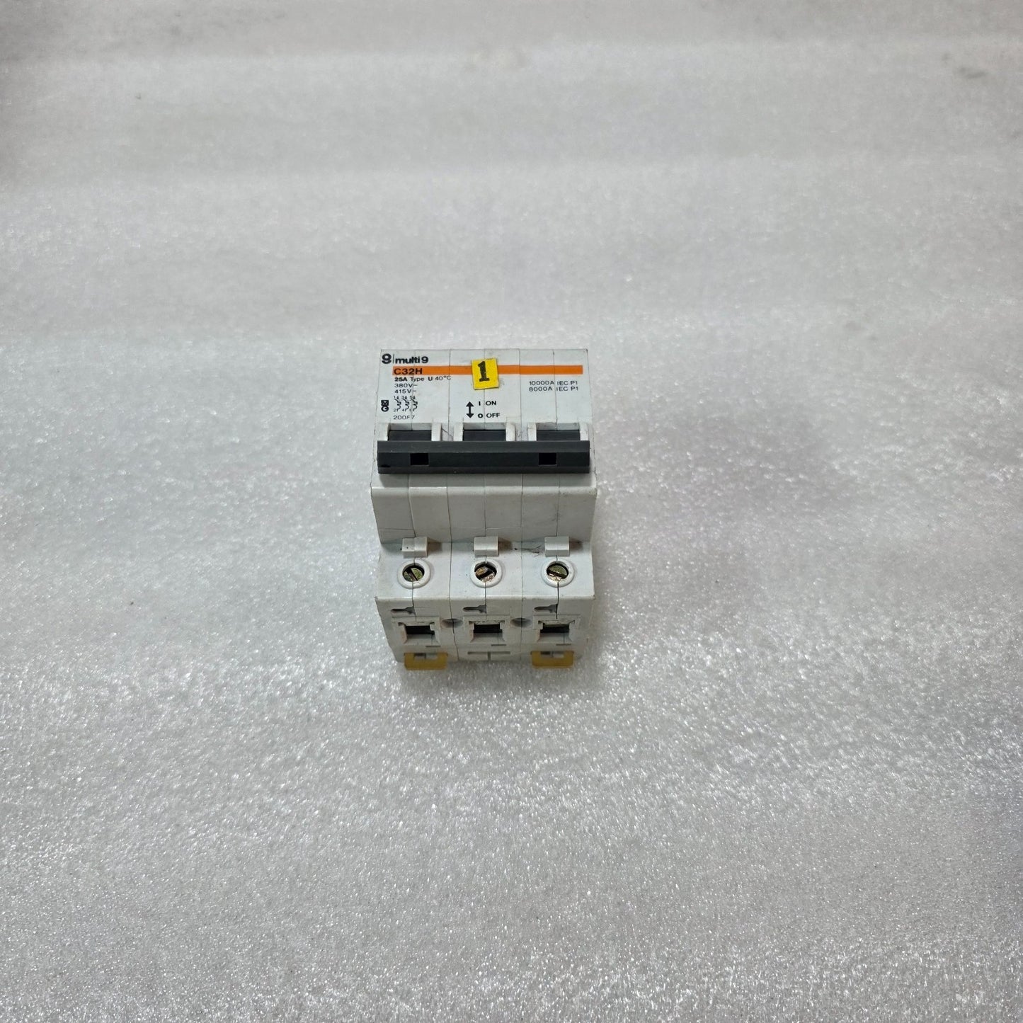 MERLIN GERIN MULTI9 C32H 25A 3 POLE MCB 415V INDUSTRIAL CIRCUIT BREAKER 10KA