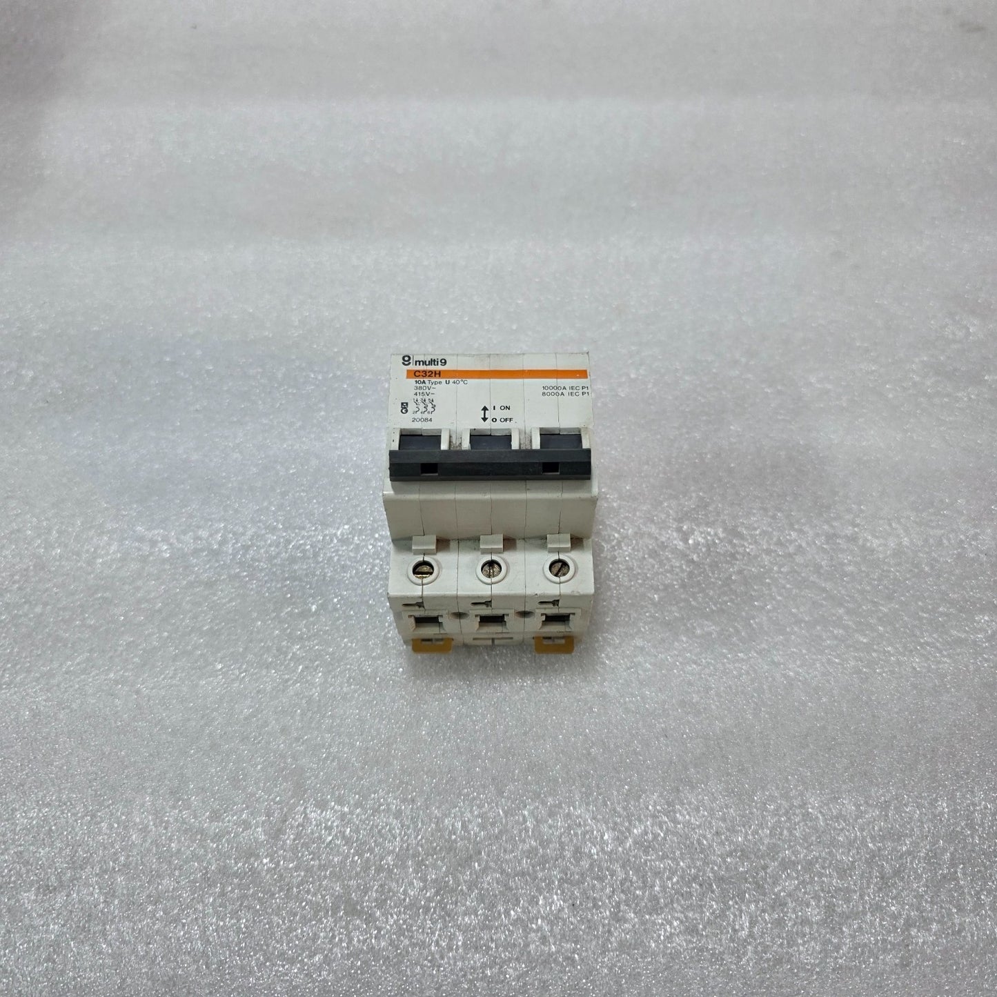 MERLIN GERIN MULTI9 C32H 10A 3 POLE MCB 415V 10KA CIRCUIT BREAKER