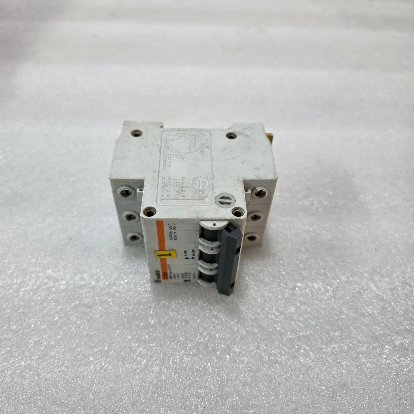 MERLIN GERIN MULTI9 C32H 25A 3 POLE MCB 415V INDUSTRIAL CIRCUIT BREAKER 10KA