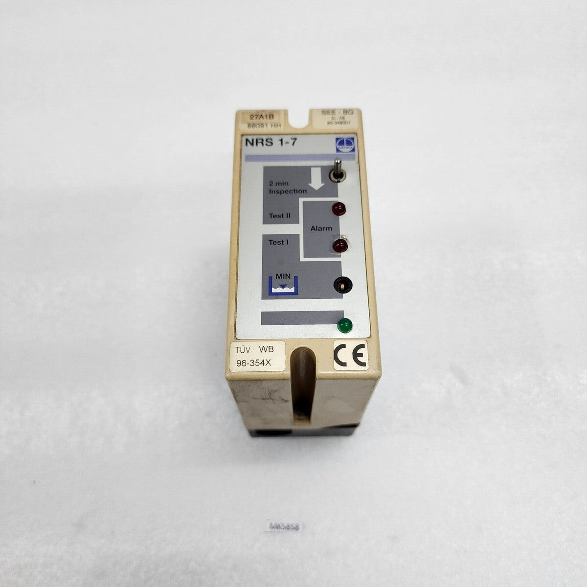 GESTRA NRS 1-7B 115V NRS 1-7 TUV WB 05-354 BOILER LEVEL SWITCH BODY BROKEN