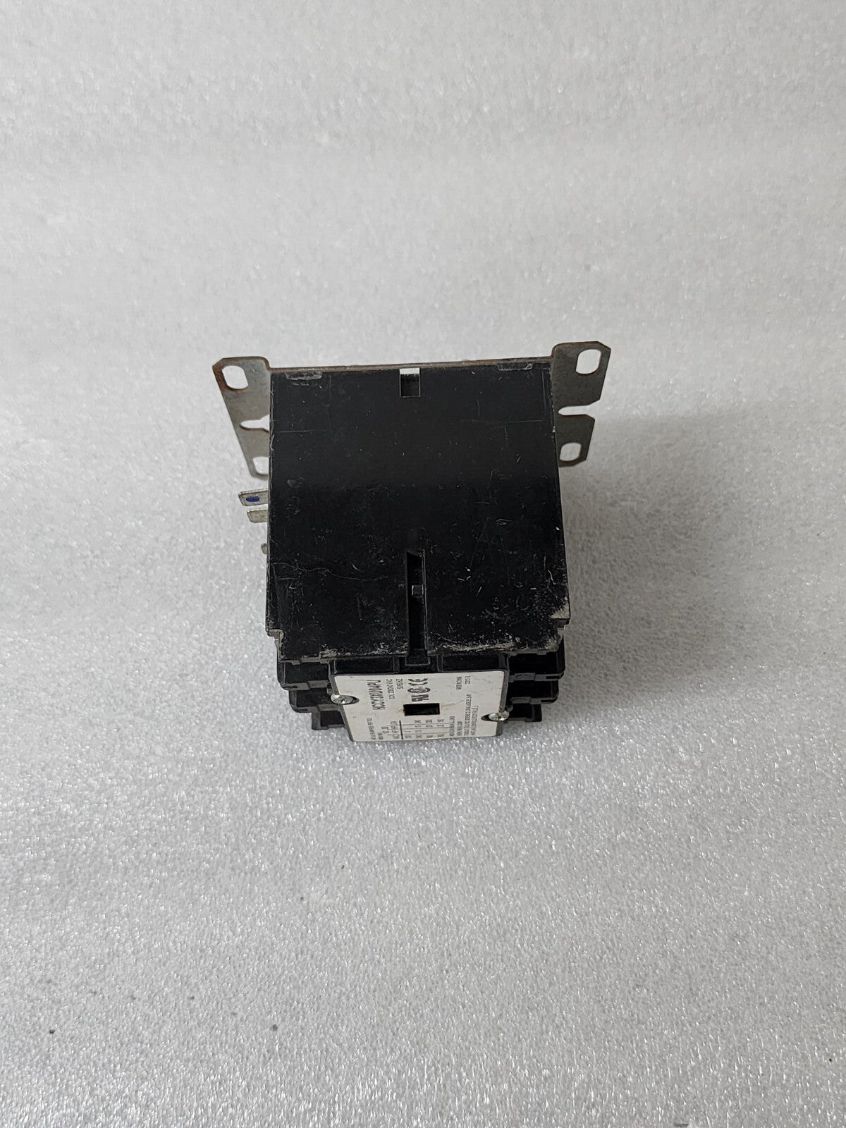 HARTLAND CONTROLS HCCY3XU04PU 3-POLE CONTACTOR 50A COIL VOLTAGE 208/240V