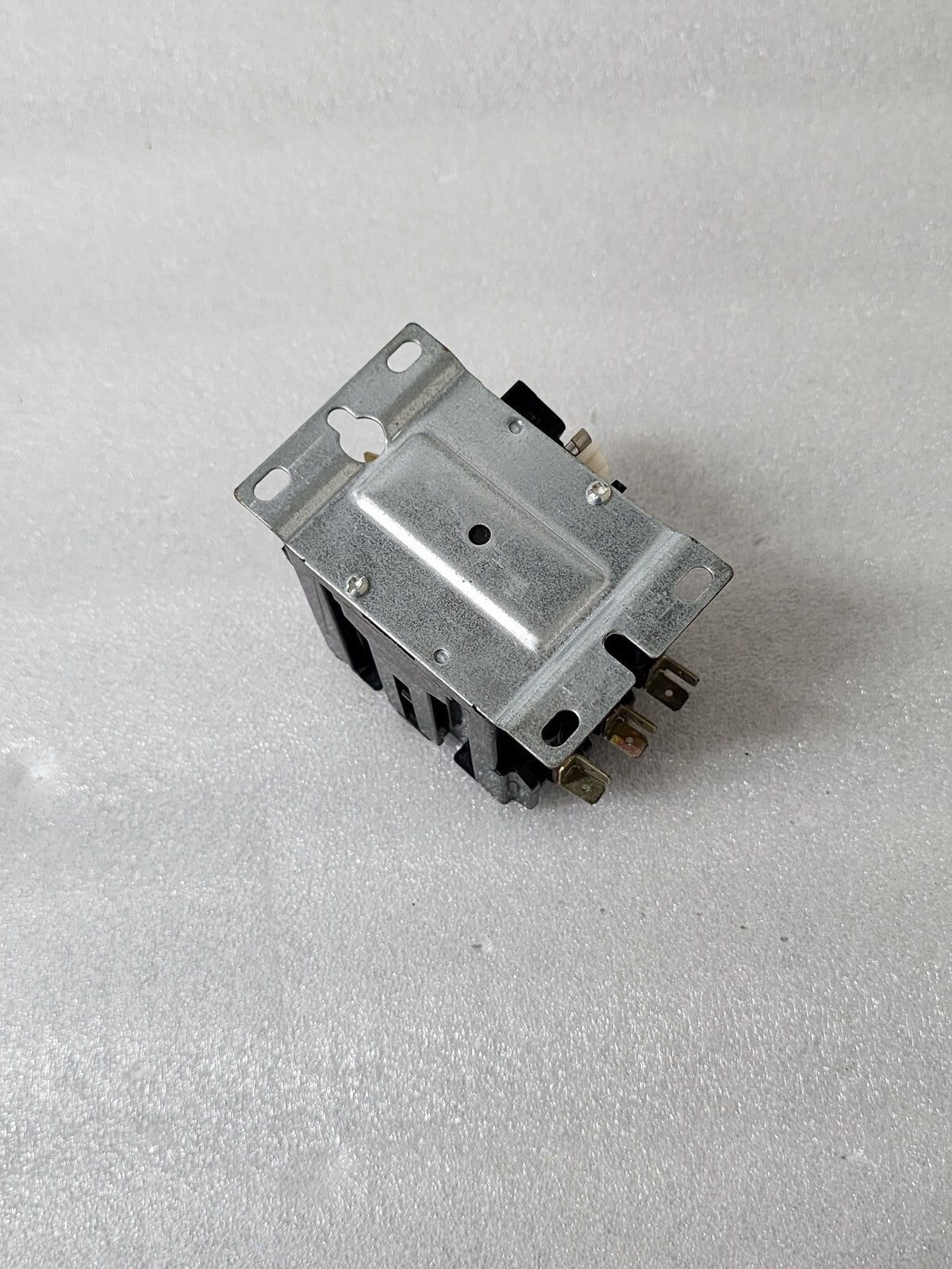 SIEMENS 42BF35AJBWA DEFINITE PURPOSE CONTACTOR 87713-101-3 COIL VOLTAGE 24V