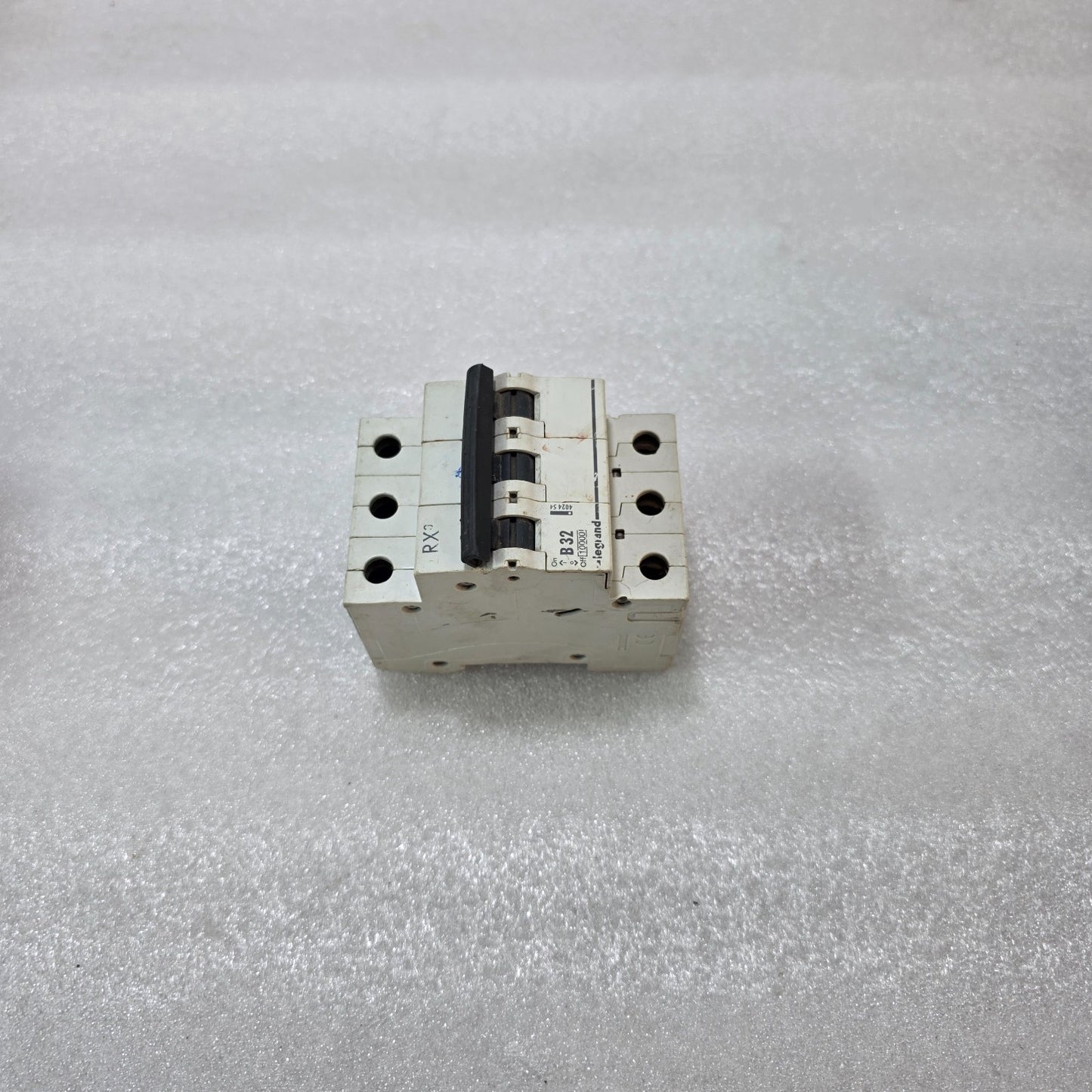 LEGRAND RX³ B32 3 POLE MCB 32A 10KA MINIATURE CIRCUIT BREAKER
