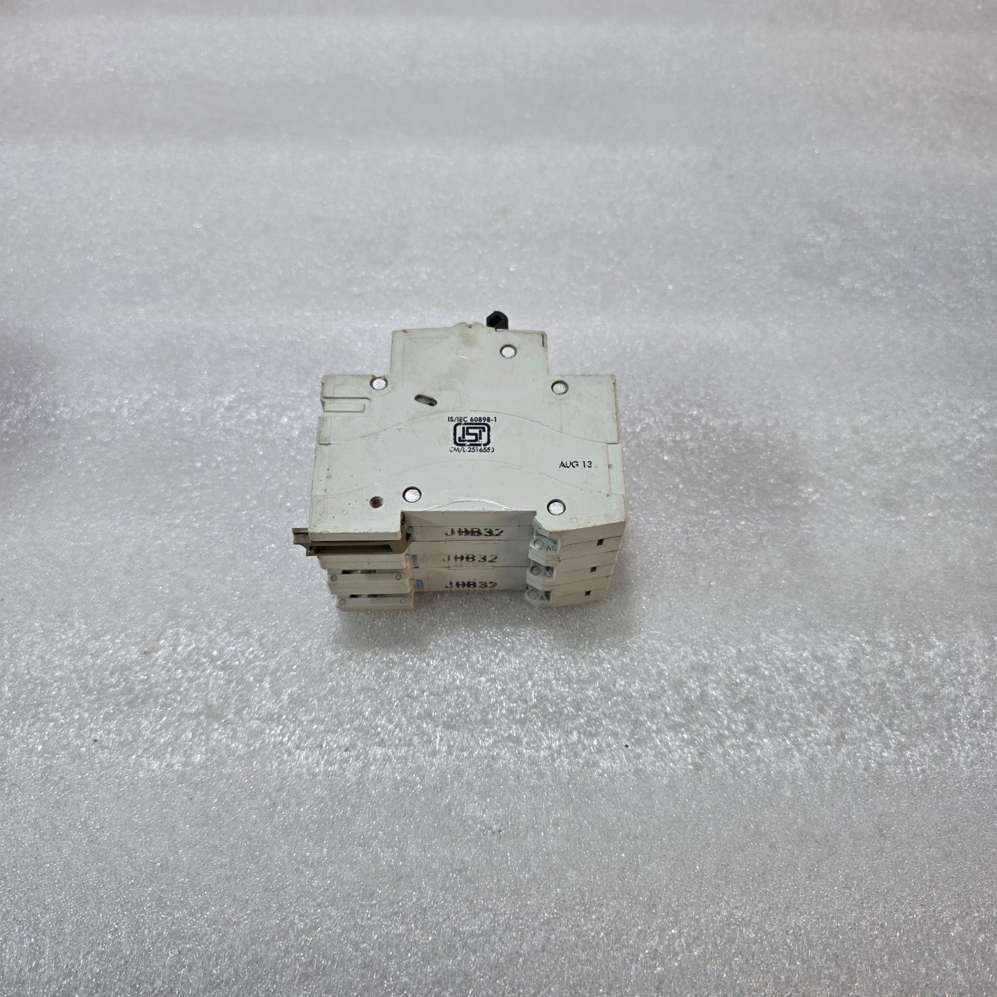 LEGRAND RX³ B32 3 POLE MCB 32A 10KA MINIATURE CIRCUIT BREAKER