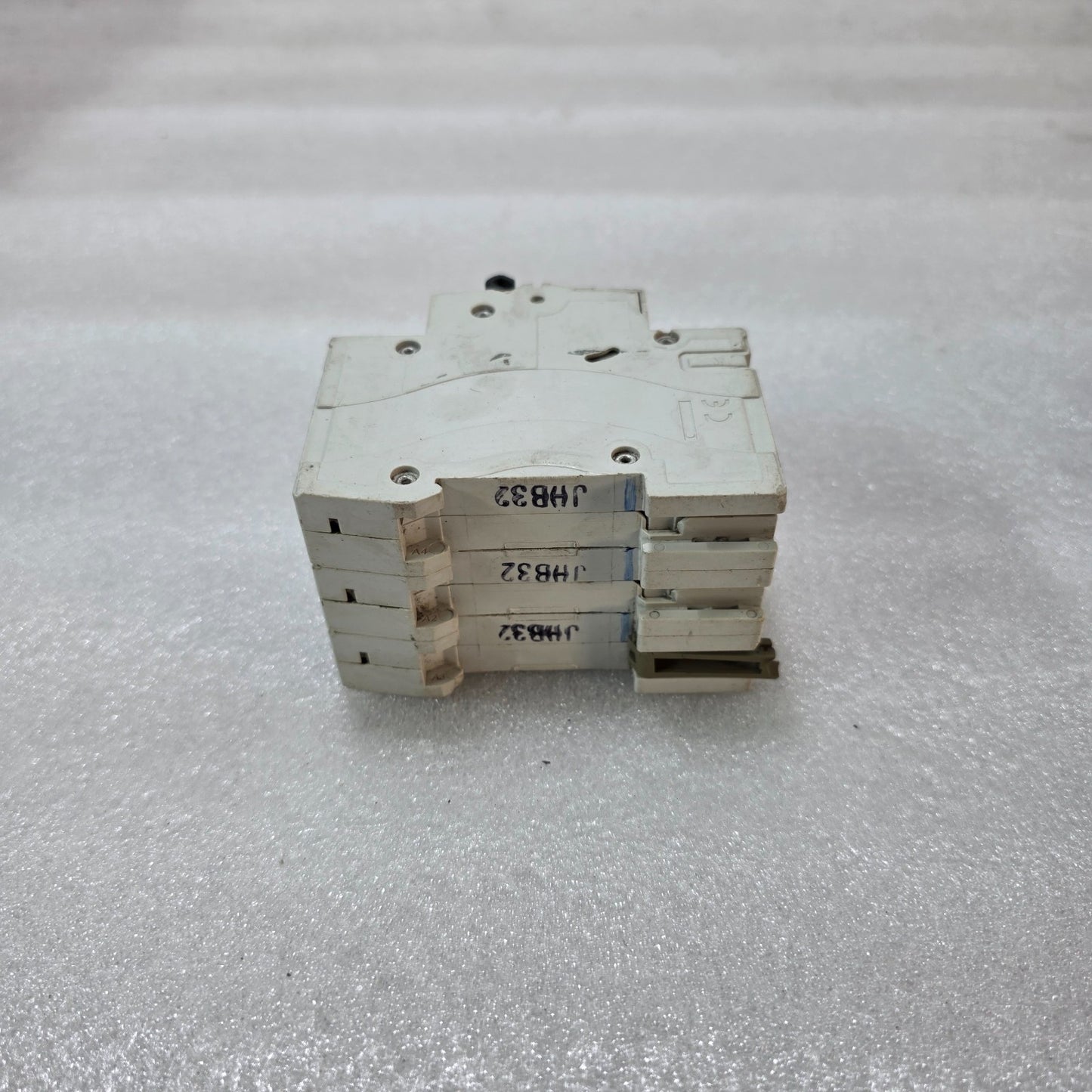 LEGRAND RX³ B32 3 POLE MCB 32A 10KA MINIATURE CIRCUIT BREAKER