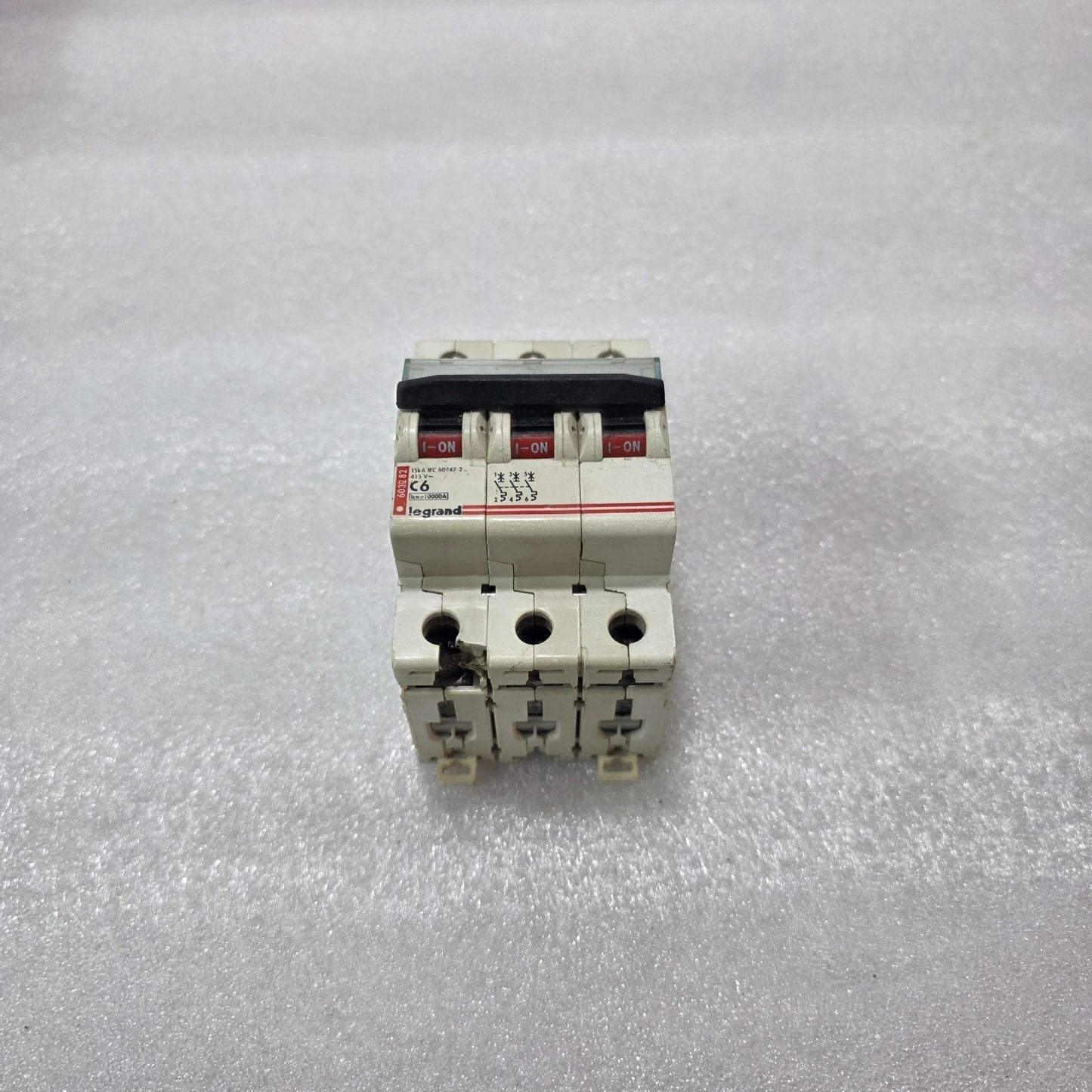 LEGRAND C6 3 POLE MCB 415V 15KA MINIATURE CIRCUIT BREAKER 603882
