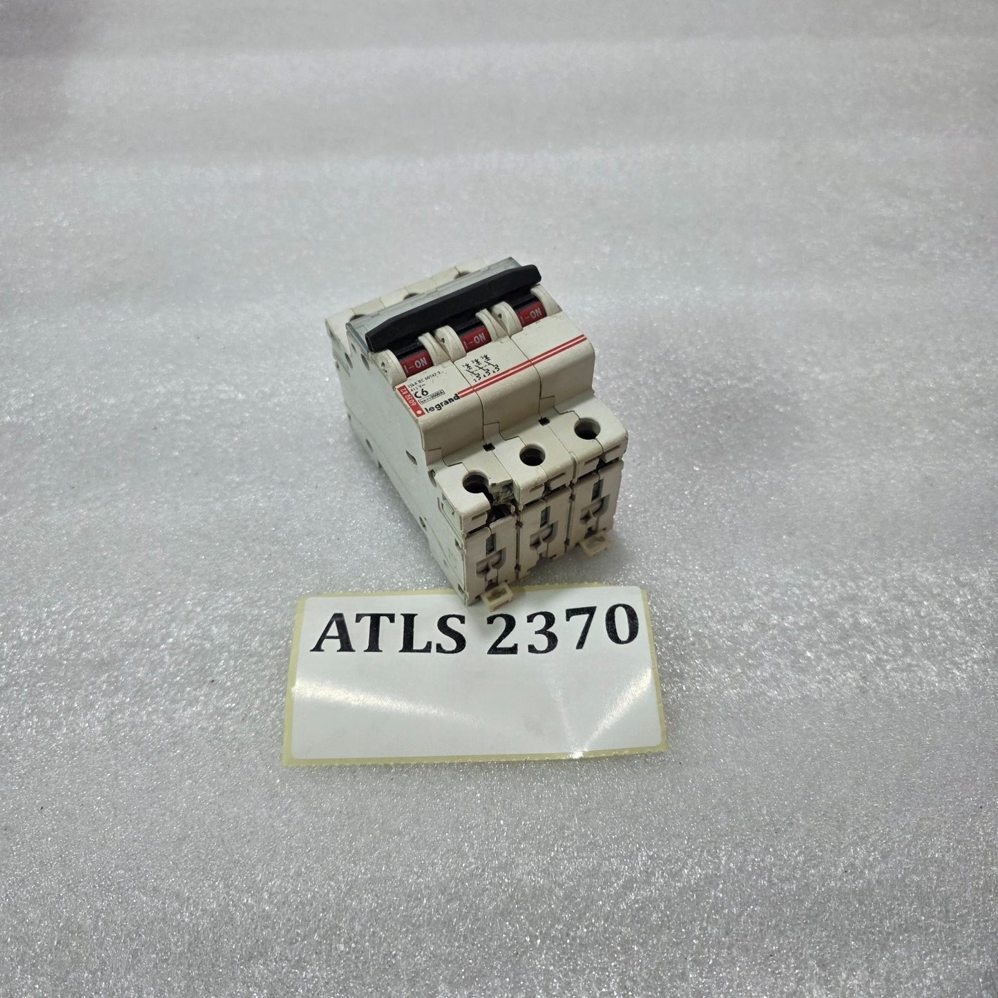LEGRAND C6 3 POLE MCB 415V 15KA MINIATURE CIRCUIT BREAKER 603882