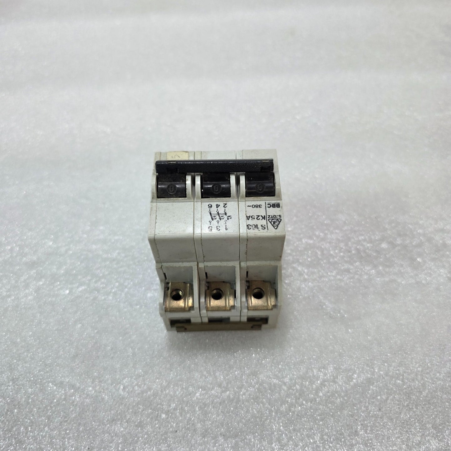BBC STOTZ S163 K25A 3 POLE CIRCUIT BREAKER SWITCH 380V