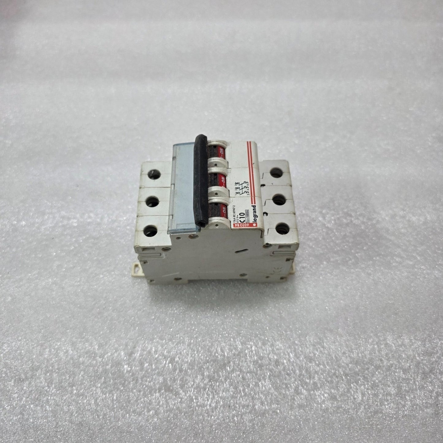 LEGRAND C10 TRIPLE POLE MCB 415V 10KA MINIATURE CIRCUIT BREAKER | 603284