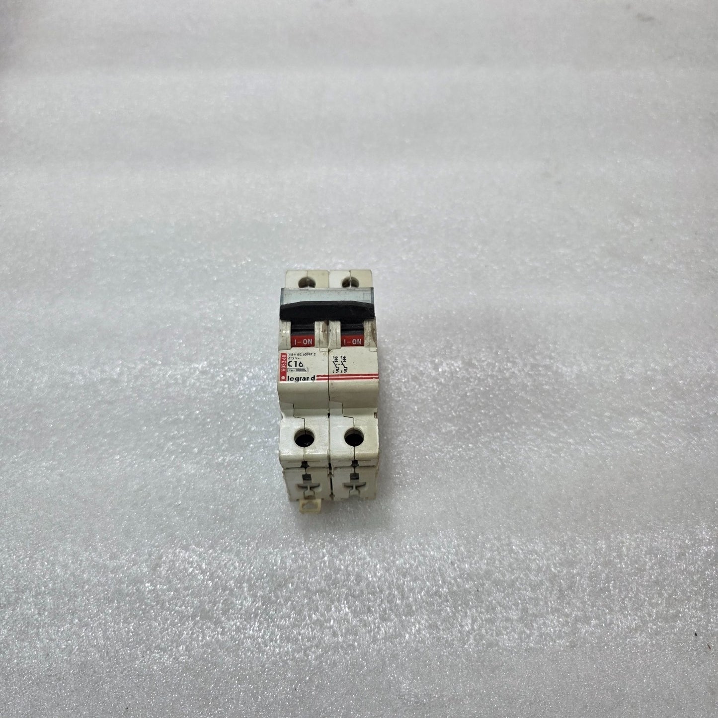 LEGRAND C16 DOUBLE POLE MCB CIRCUIT BREAKER 415V 10KA | 603268