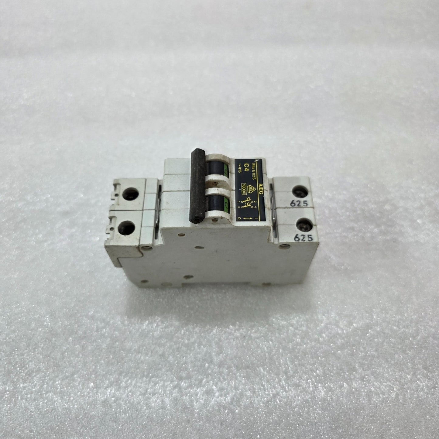 AEG ELFA E82S C4 DOUBLE POLE MCB CIRCUIT BREAKER 4A 415V 10KA