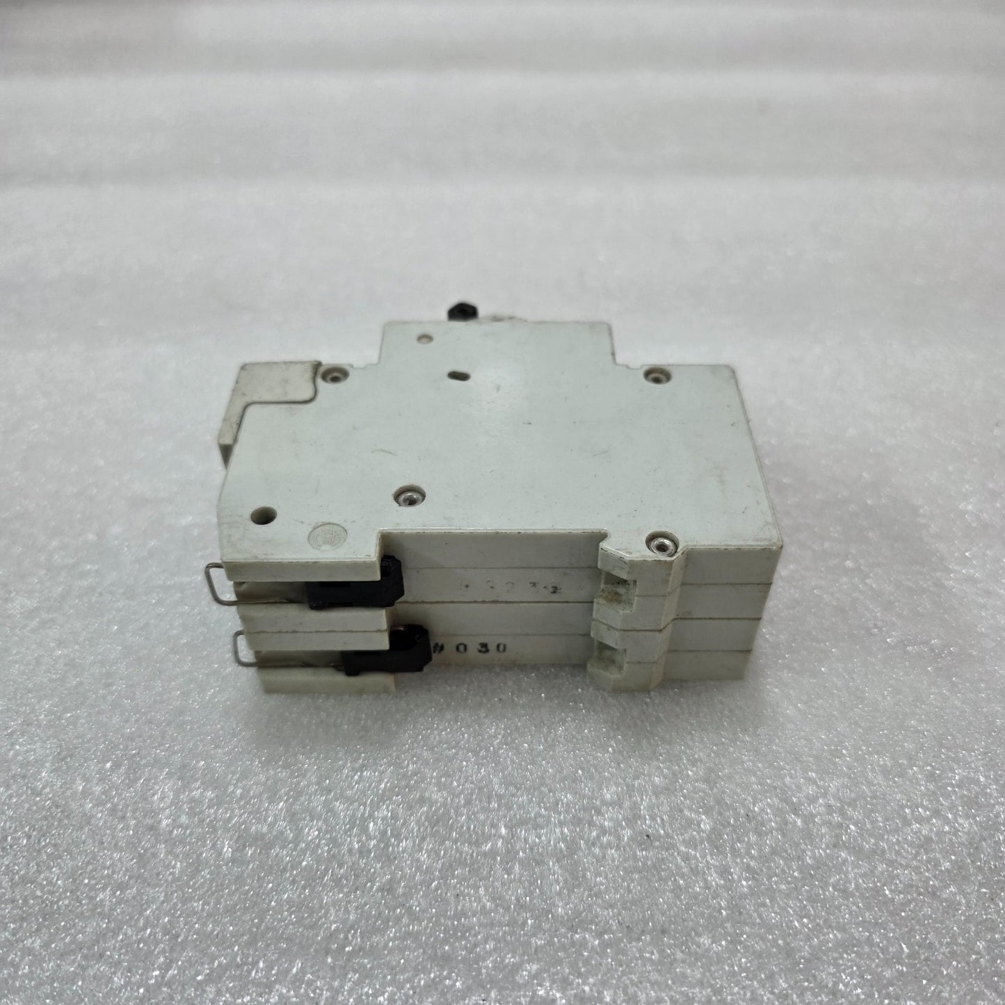 AEG ELFA E82S C4 DOUBLE POLE MCB CIRCUIT BREAKER 4A 415V 10KA