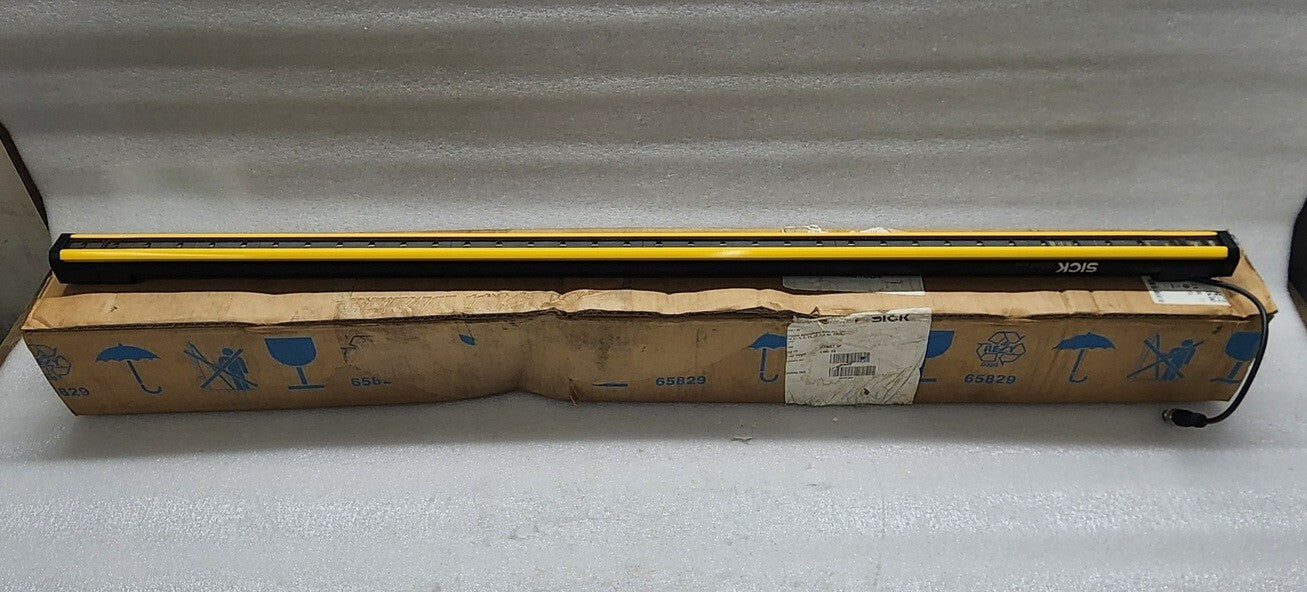 SICK C4C-EA090 30A10000 CORE LIGHT CURTAIN RECEIVER 1211516