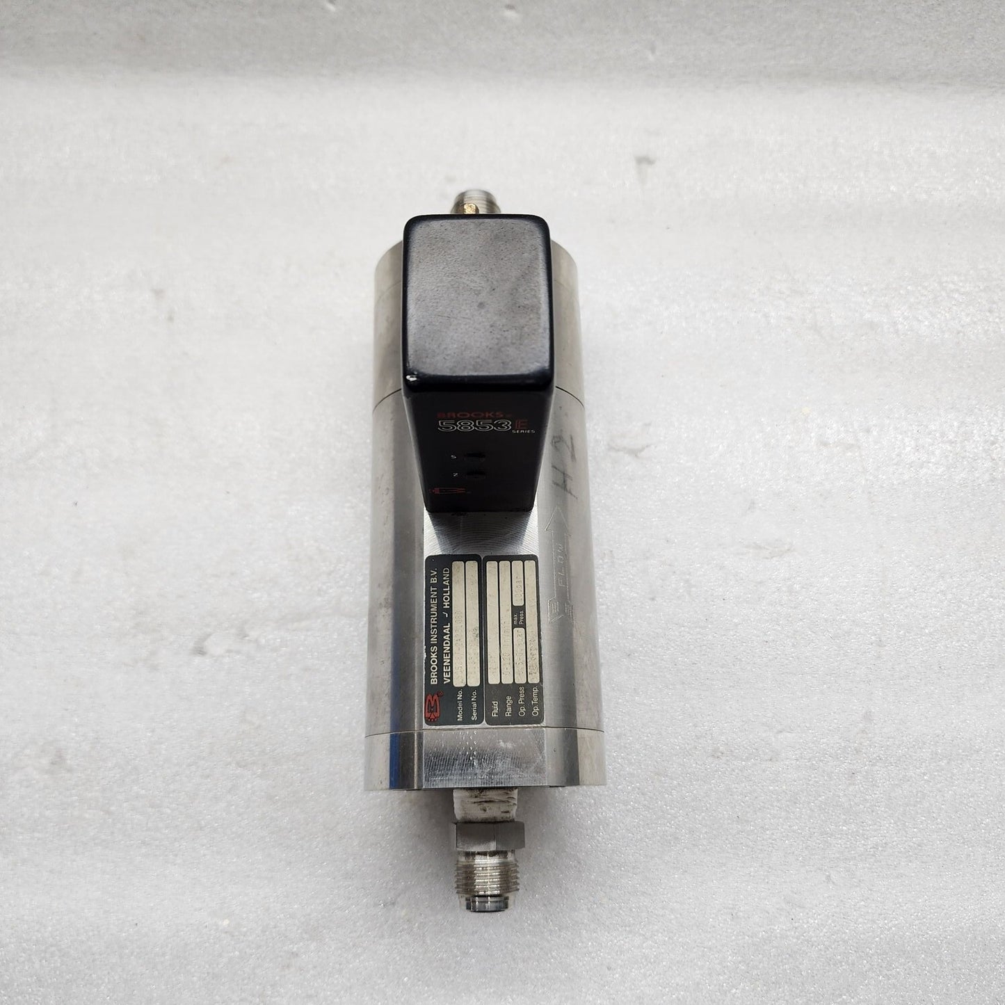 BROOKS MFC 5853 MASS FLOW CONTROLLER