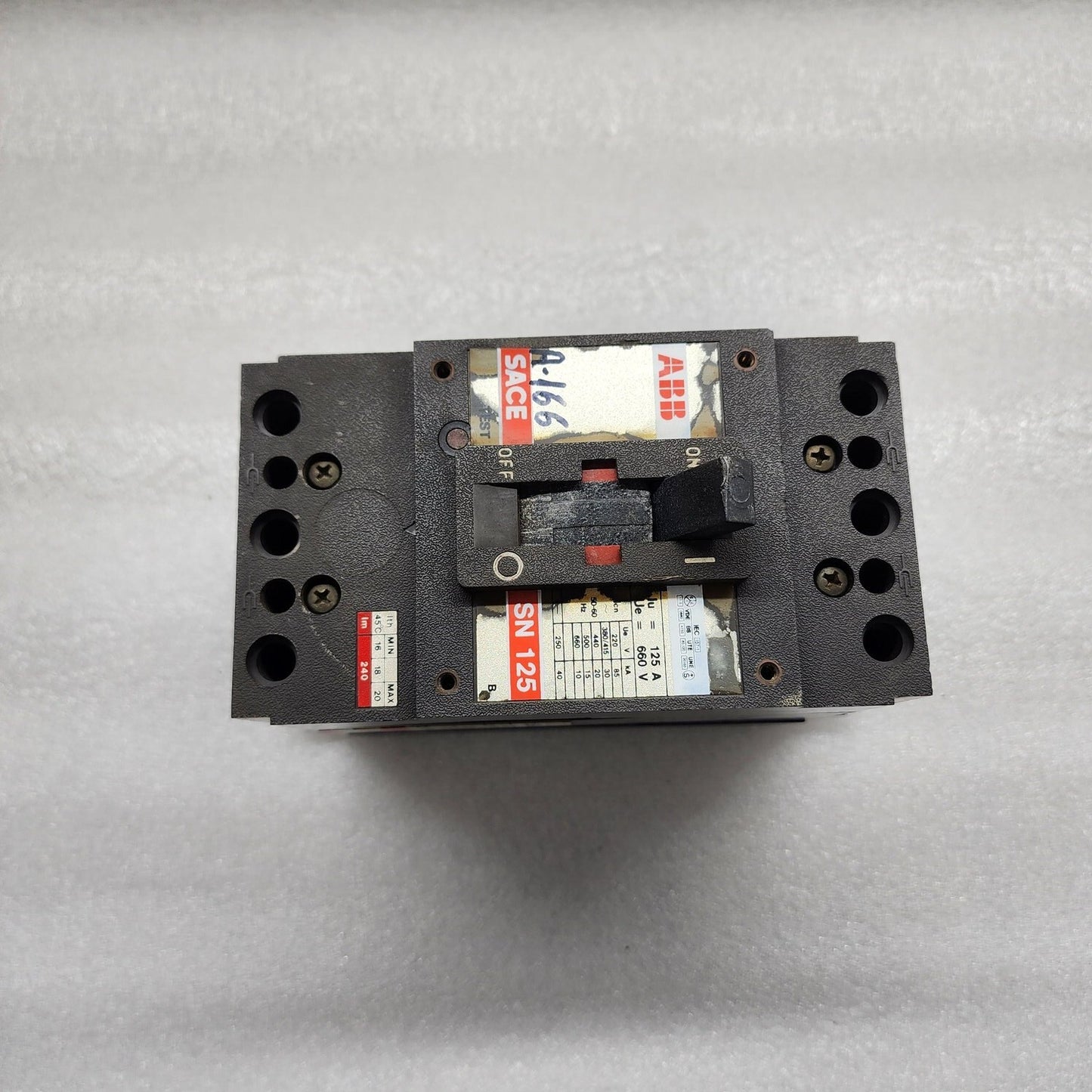 ABB SN125 3-POLE BREAKER 125A