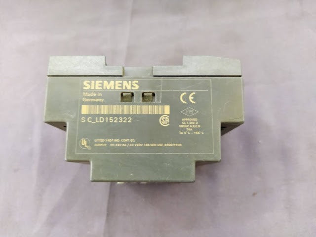 SIEMENS LOGO 230RC LOGIC MODULE 6ED1 052-1FB00-0BA1 Display require repairing