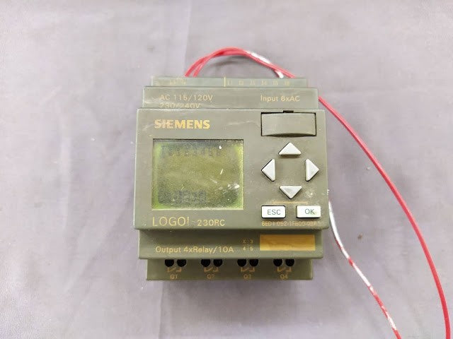 SIEMENS LOGO 230RC LOGIC MODULE 6ED1 052-1FB00-0BA1 Display require repairing
