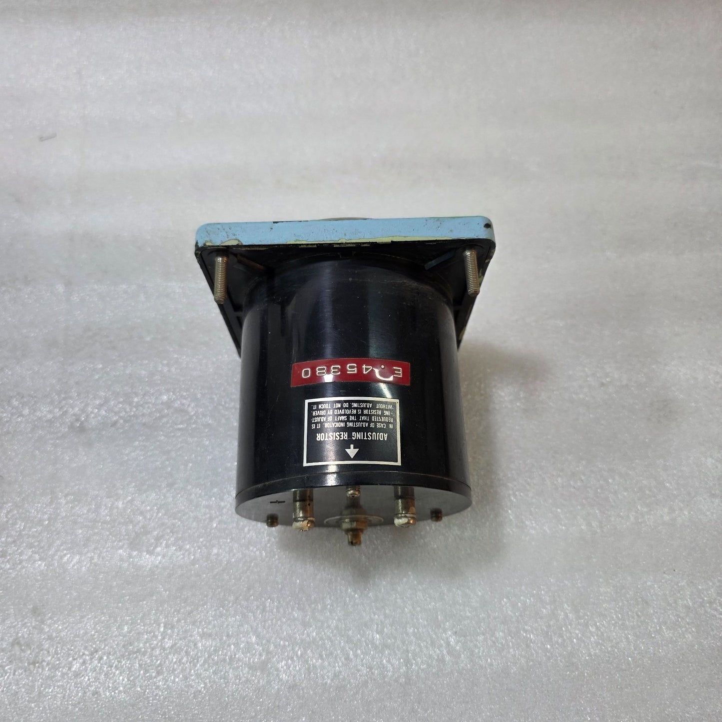 KURAMOTO INSTRUMENT MFG. CO. LTD. ANALOG RPM METER (0–22 X1000 RPM) PANEL MOUNT