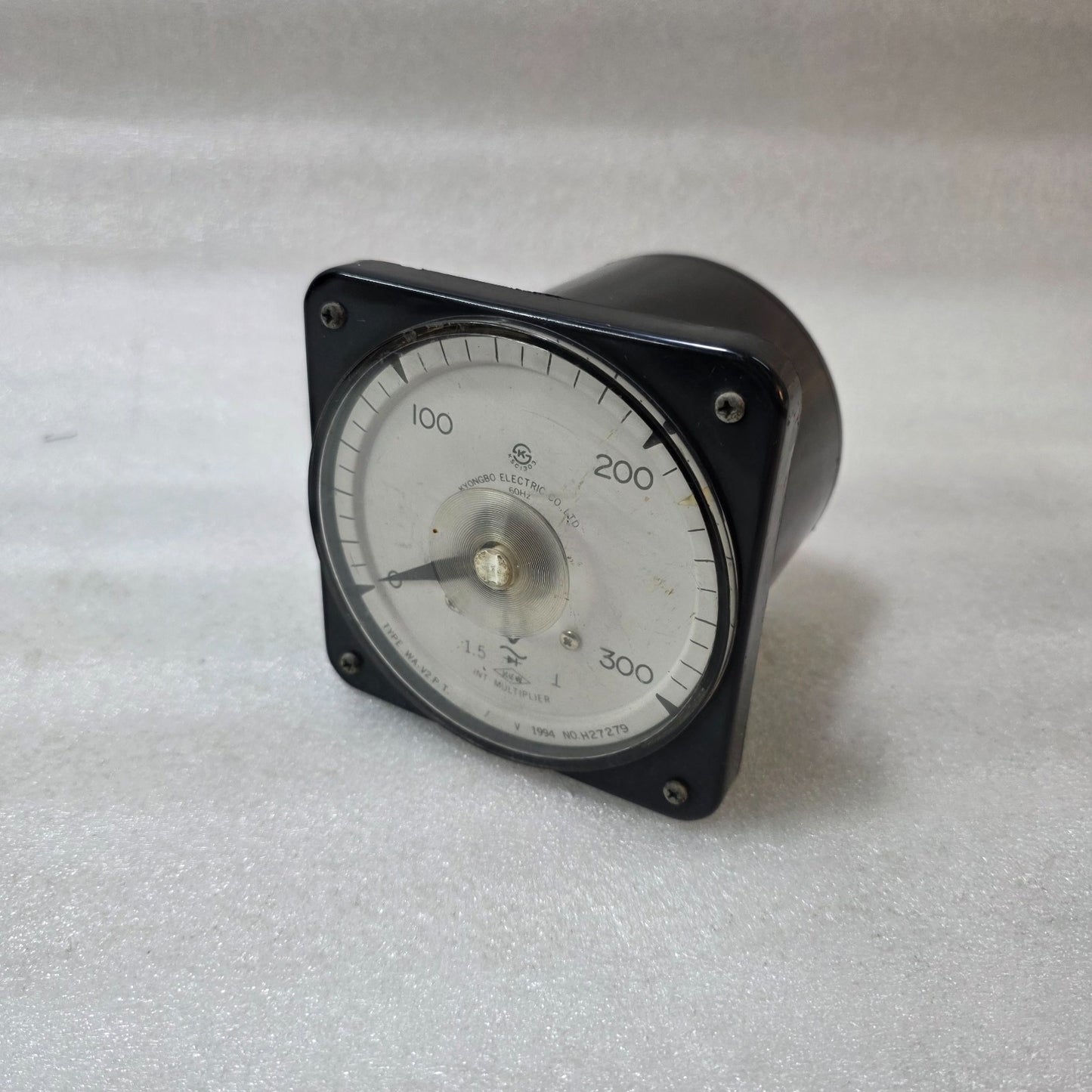 KYONGBO ELECTRIC WA-V2 ANALOG VOLTMETER 0–300V AC PANEL METER | CLASS 1.5 |