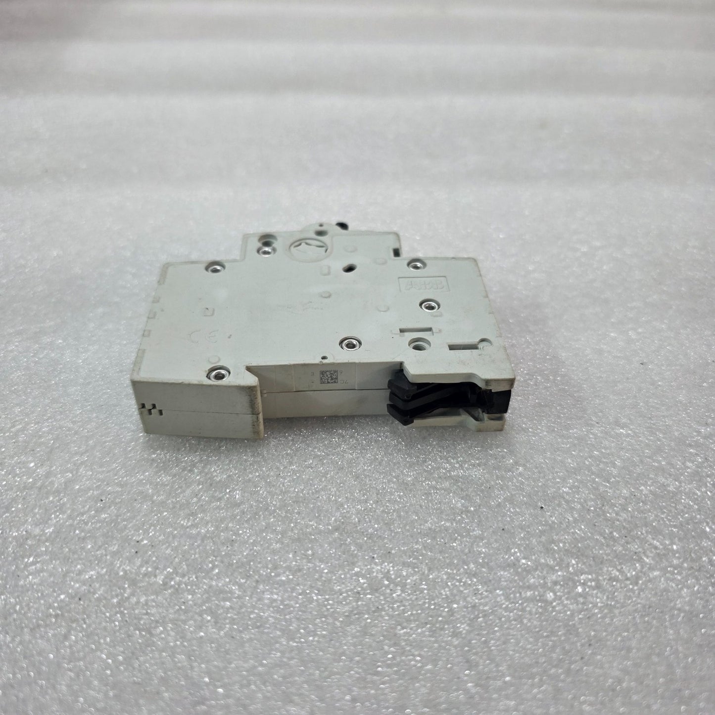 ABB SH201M C6 MCB 6A SINGLE POLE MINIATURE CIRCUIT BREAKER 230/400V 10KA