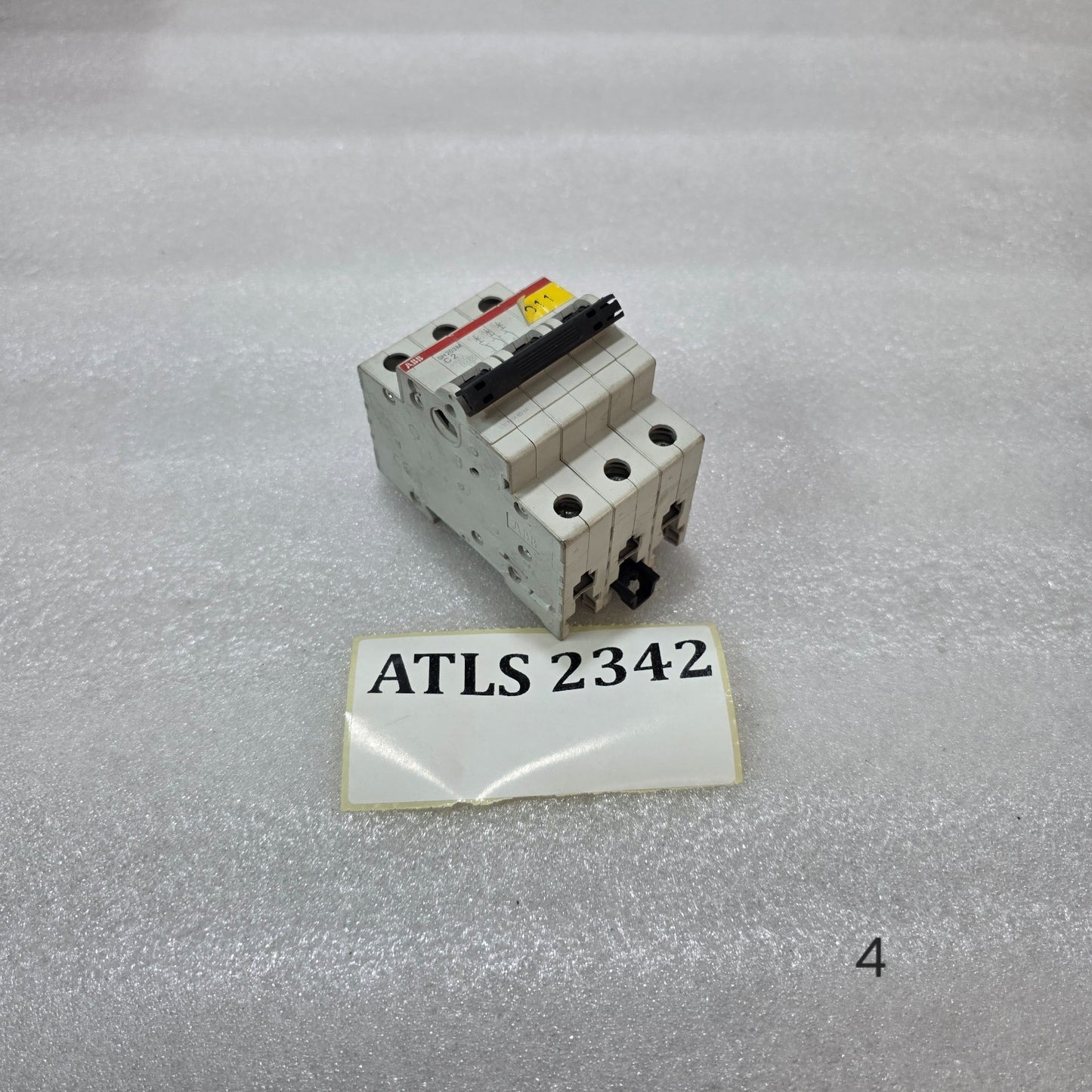 ABB SH203M C2 MCB 2A THREE POLE MINIATURE CIRCUIT BREAKER 400V 10KA