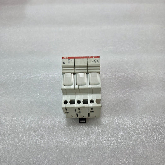 ABB E33 10.3X38 32A 3 POLE FUSE HOLDER 400V