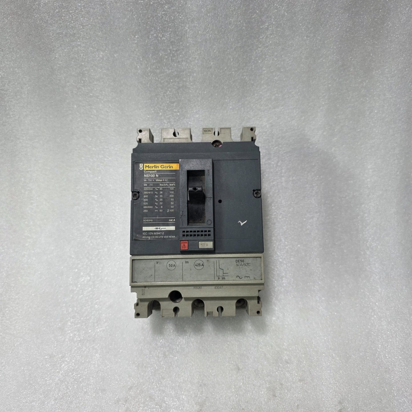 MERLIN GERIN COMPACT NS100N MCCB 50A 3 POLE CIRCUIT BREAKER 750V