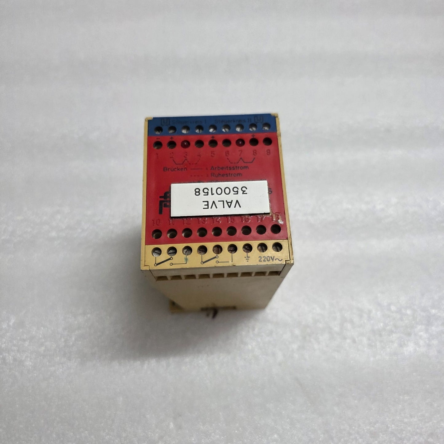 PEPPERL + FUCHS WE77/EX2 SWITCH AMPLIFIER 220V