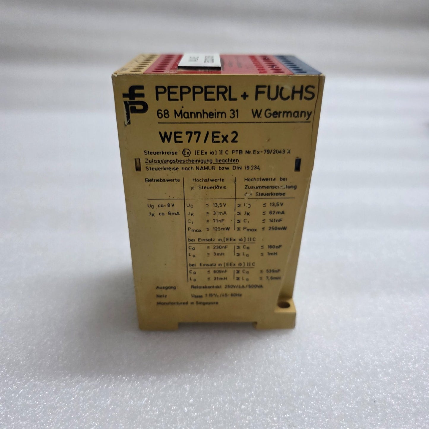 PEPPERL + FUCHS WE77/EX2 SWITCH AMPLIFIER 220V