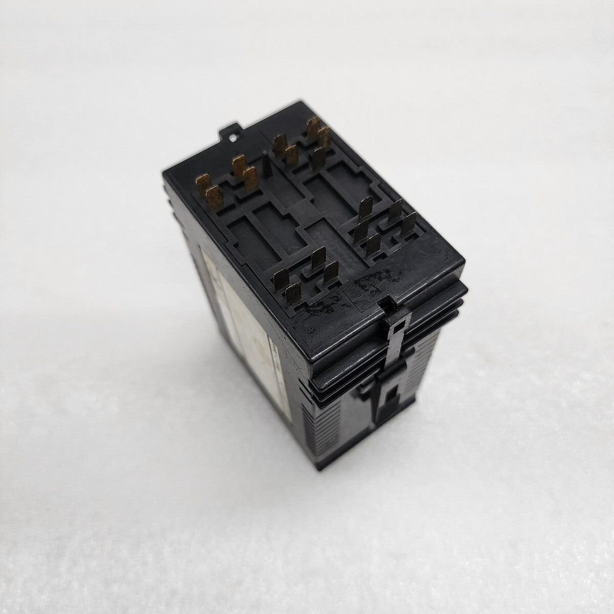 FUJI ELECTRIC PTL2VD21 DISTRIBUTOR PTL 100V