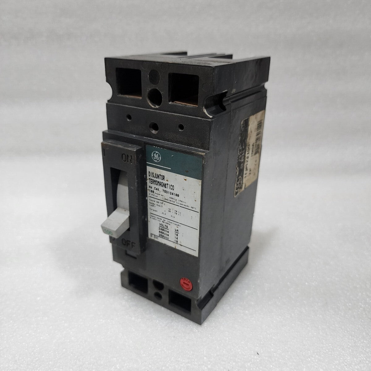 GE TED124100 2-POLE CIRCUIT BREAKER 100A GENERAL ELECTRIC