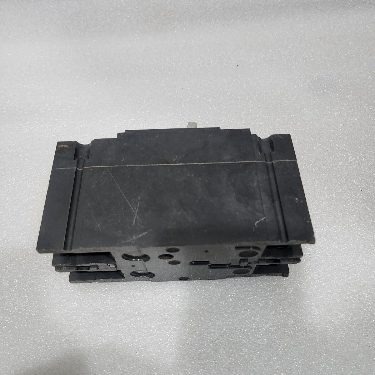GE TED124100 2-POLE CIRCUIT BREAKER 100A GENERAL ELECTRIC