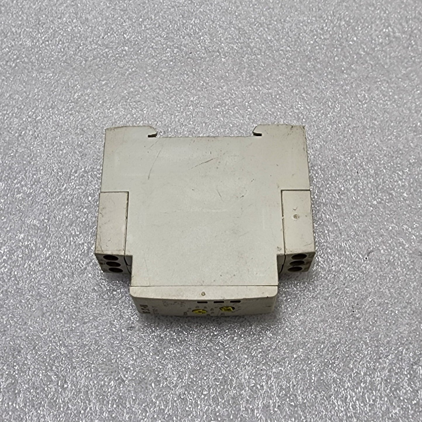 EATON ETR2-11 ON DELAY TIME RELAY 262684 24-240VAC/24-48VDC