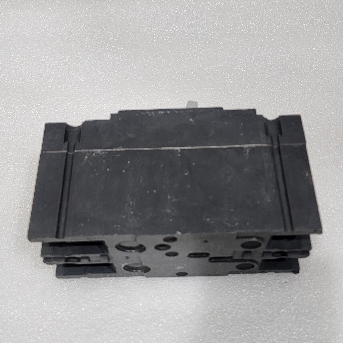 GE TED124010 CIRCUIT BREAKER 10A GENERAL ELECTRIC