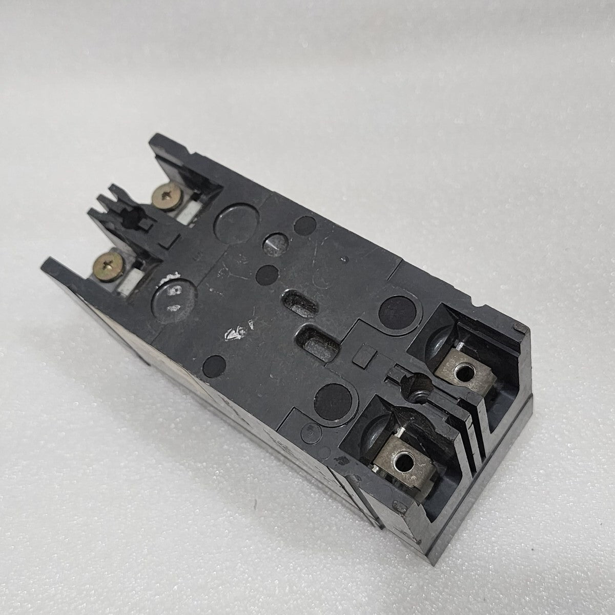GE TED124010 CIRCUIT BREAKER 10A GENERAL ELECTRIC