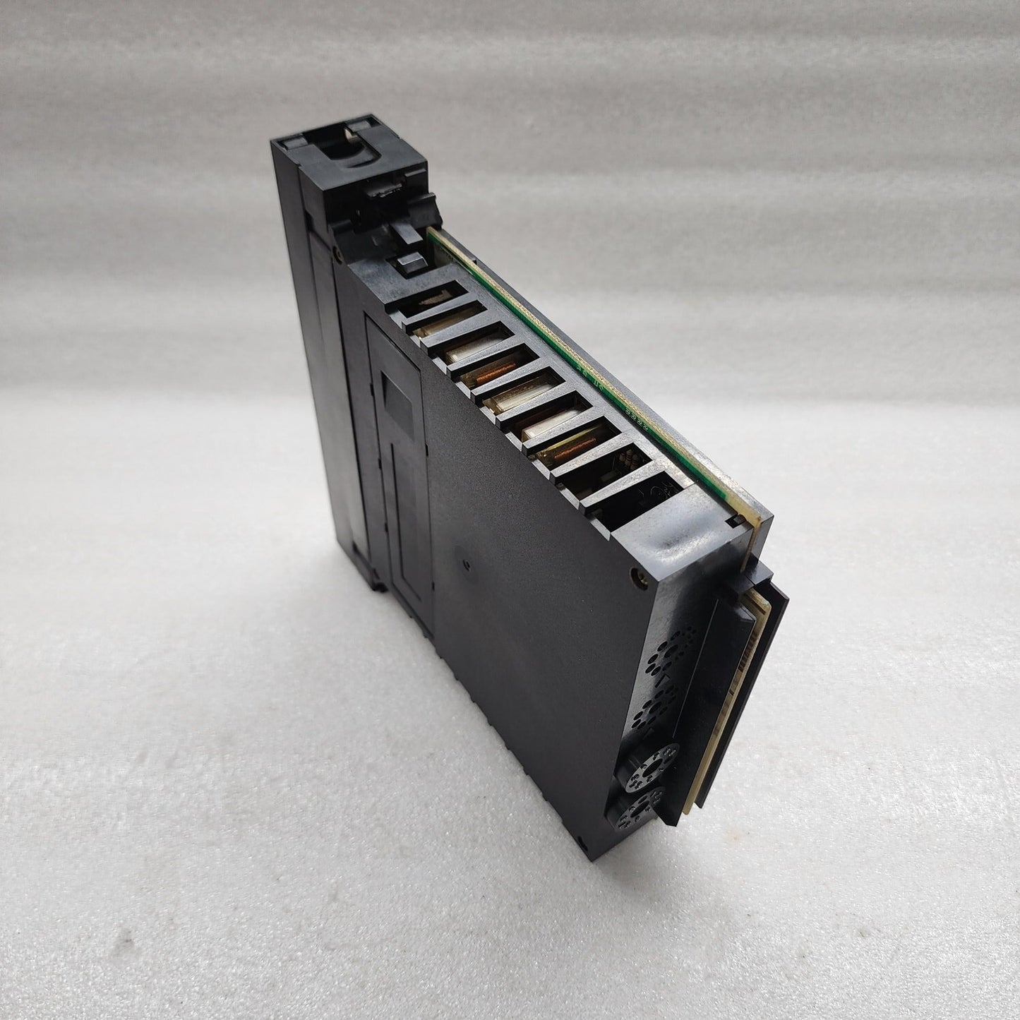TELEMECANIQUE TSXDST1635 I/O MODULE