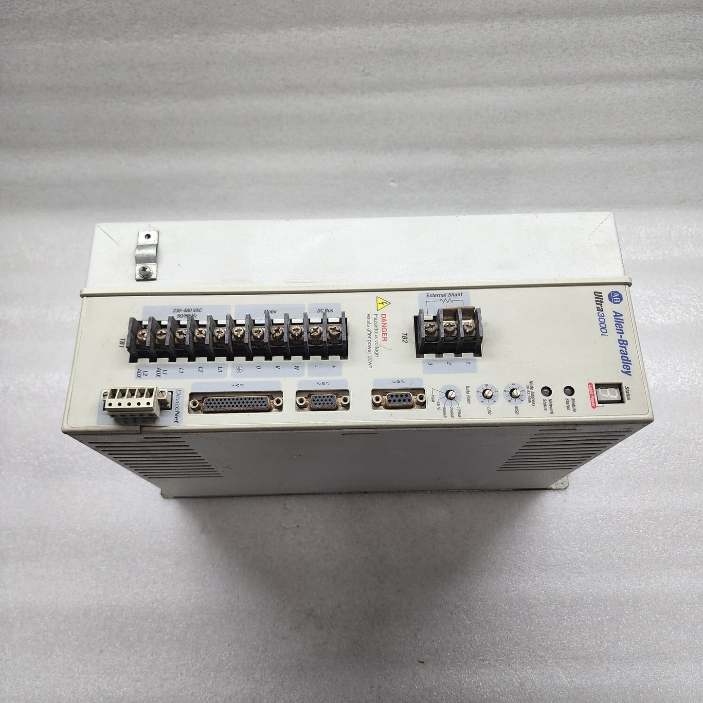ALLEN BRADLEY 2098-DSD-HV050X-DN ULTRA 3000 DIGITAL SERVO DRIVER