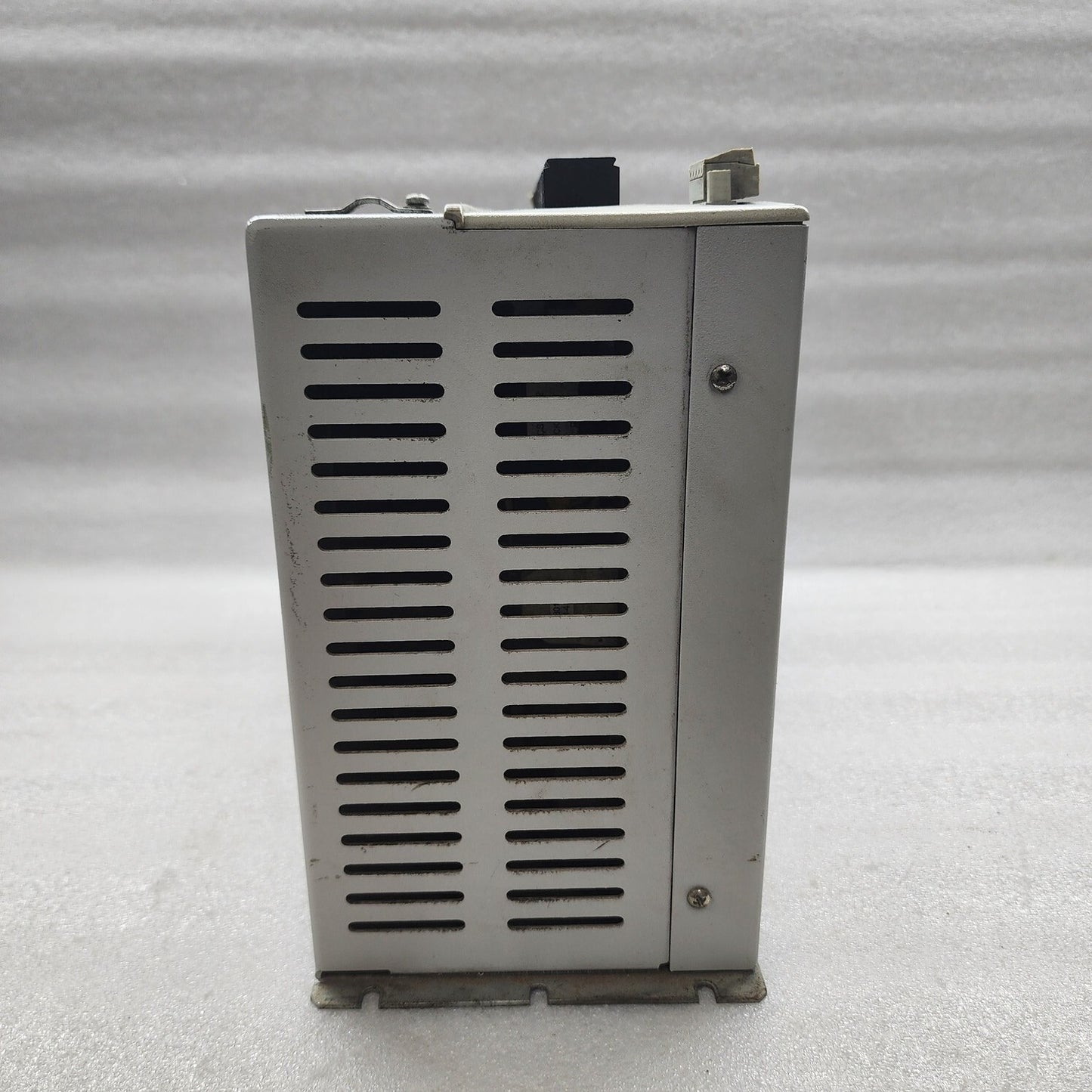ALLEN BRADLEY 2098-DSD-HV050X-DN ULTRA 3000 DIGITAL SERVO DRIVER