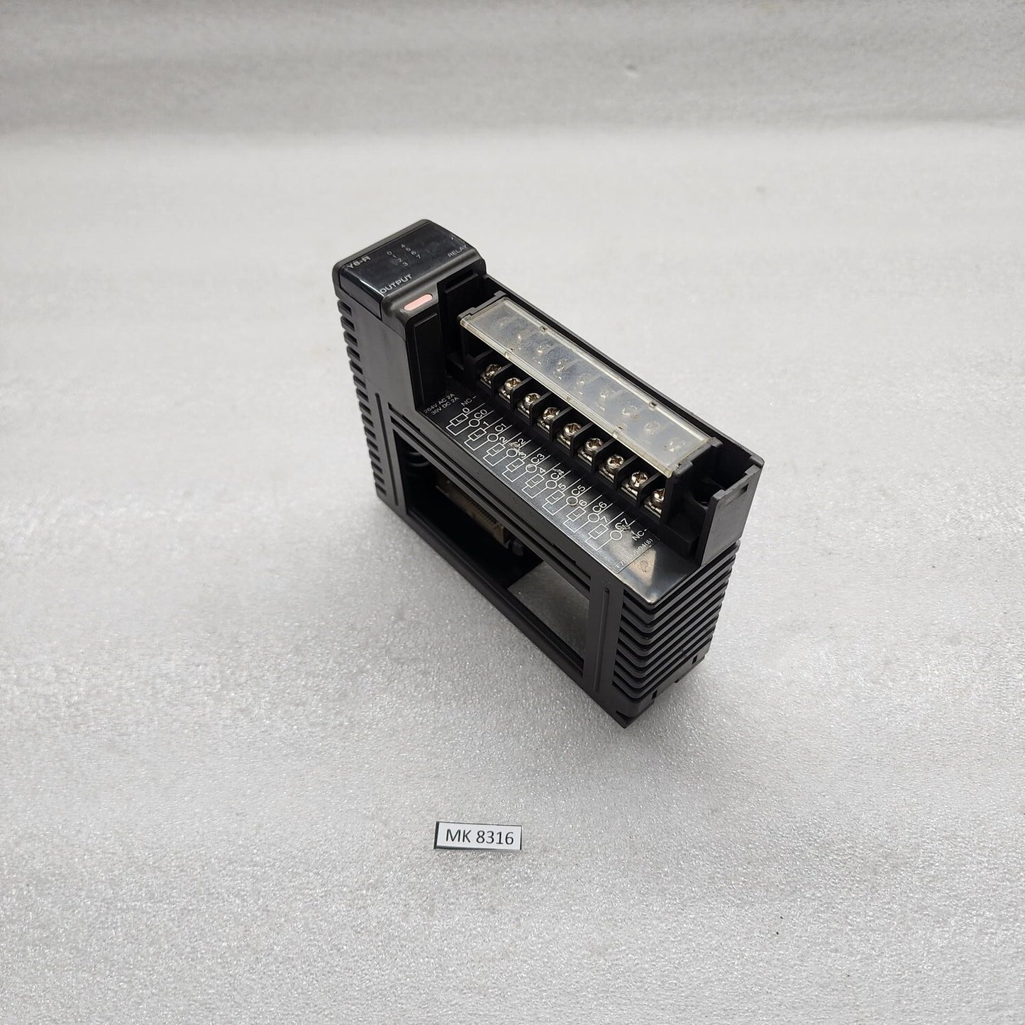FUJI ELECTRIC NJ-Y8-R DIGITAL OUTPUT MODULE