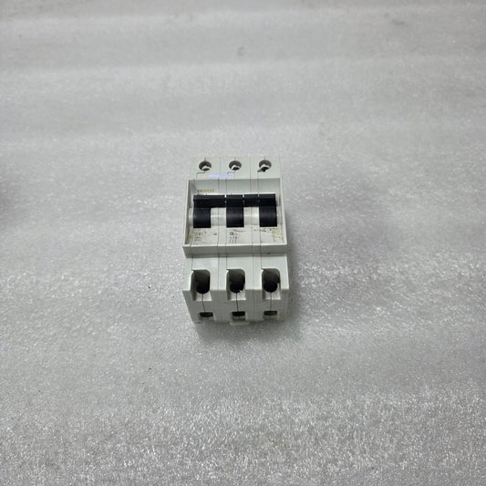 SIEMENS 5SX13 C10 3 POLE MCB 10A CIRCUIT BREAKER 380V 3KA INDUSTRIAL BREAKER