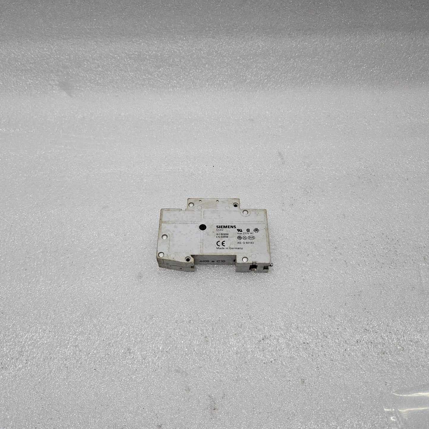 SIEMENS 5SX21 C10 MINIATURE CIRCUIT BREAKER 10A 1-POLE 230/400V MCB