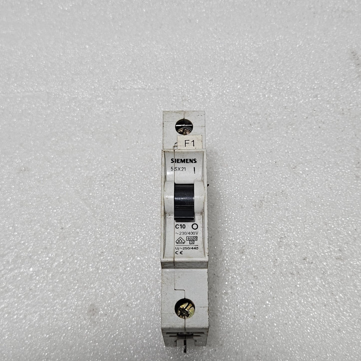 SIEMENS 5SX21 C10 MINIATURE CIRCUIT BREAKER 10A 1-POLE 230/400V MCB