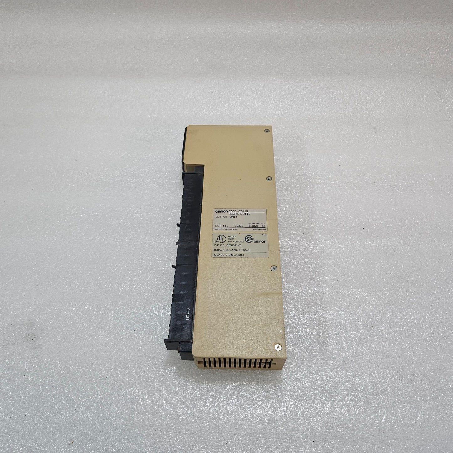 OMRON C500-OD412 (3G2A5-OD412) PLC DIGITAL OUTPUT UNIT 24VDC 16-POINT OUTPUT MOD