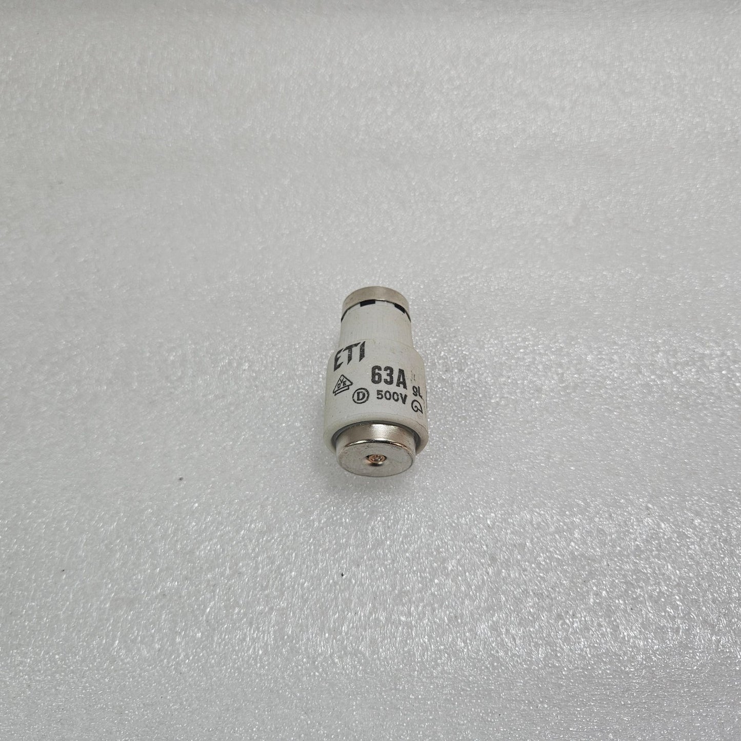 ETI 63A 500V D-TYPE CERAMIC BOTTLE FUSE INDUSTRIAL DIAZED SCREW FUSE
