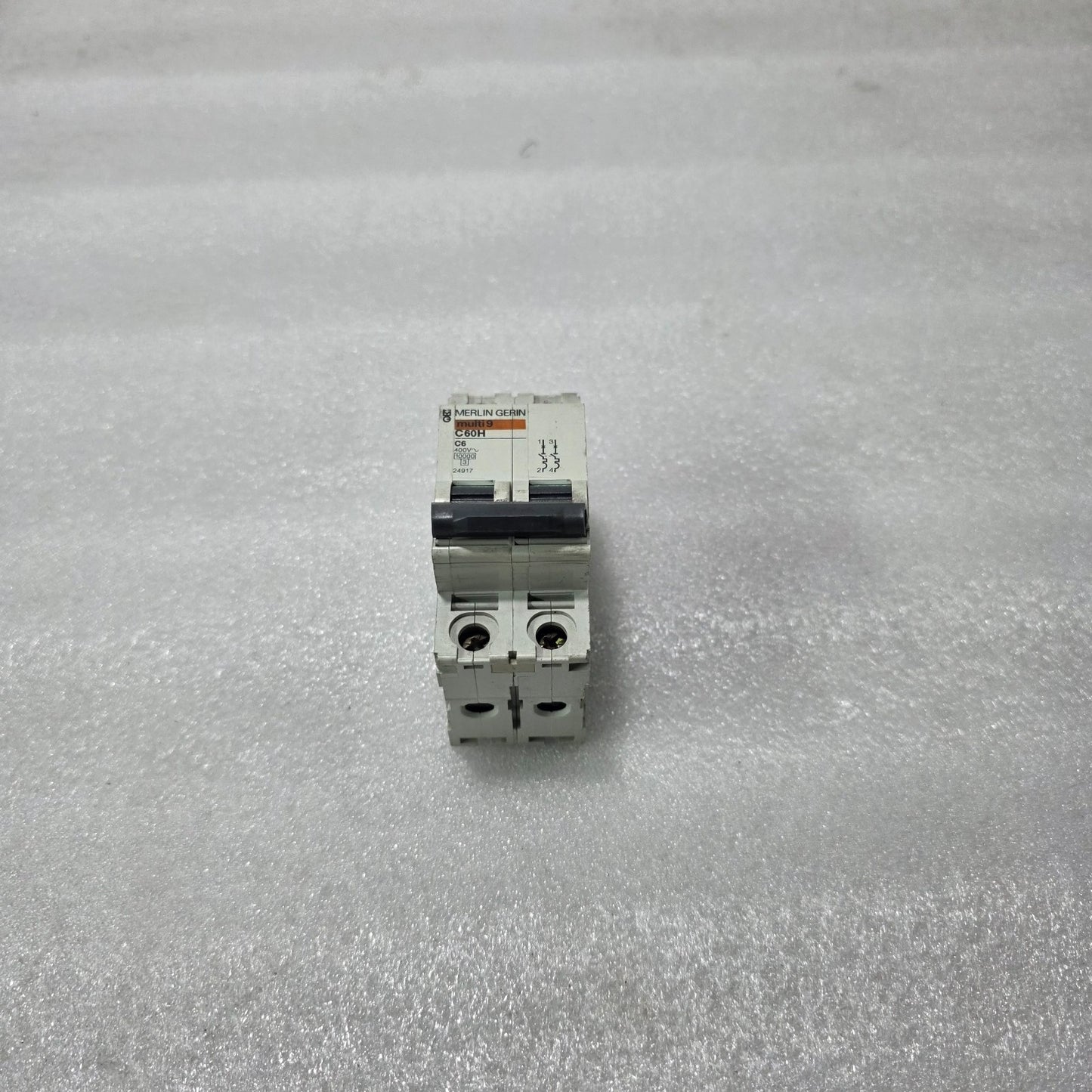 MERLIN GERIN MULTI 9 C60H C6 DOUBLE POLE MCB 6A 10KA CIRCUIT BREAKER
