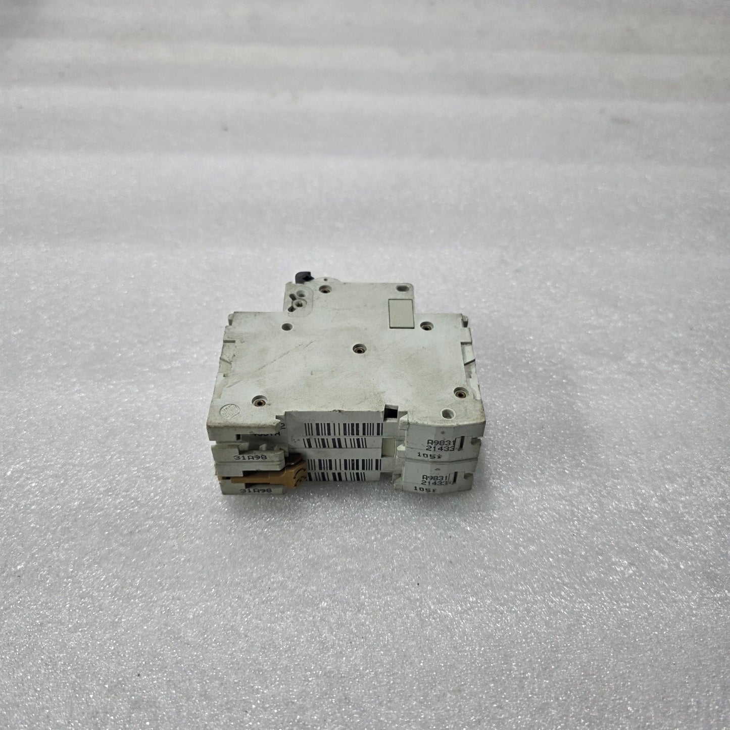 MERLIN GERIN MULTI9 C60N C1 2 POLE 1A 400V MINIATURE CIRCUIT BREAKER MCB